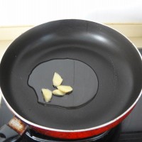 酱爆鱿鱼须的做法 图解4 -->