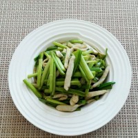 水芹炒香干的做法 图解6 -->