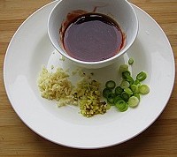 糖醋肉段的做法 图解4 -->
