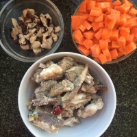 懒人美味羊排焖饭的做法 图解1 -->