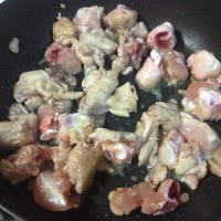 香菇板栗焖鸡的做法 图解2 -->