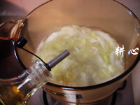粉丝白菜汤的做法 图解7 -->