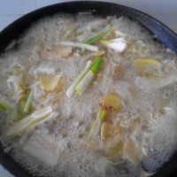 东北酸菜汆白肉的做法 图解3 -->