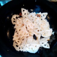 脆炒藕片的做法 图解3 -->