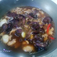 小鸡炖蘑菇-冬季暖身的做法 图解9 -->