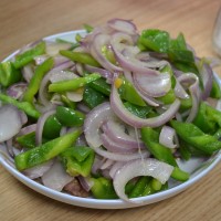 电锅菜——土豆青椒洋葱炒猪肉的做法 图解5 -->