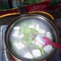 丝瓜豆腐汤的做法 图解6 -->