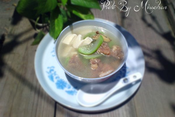 丝瓜豆腐汤的做法