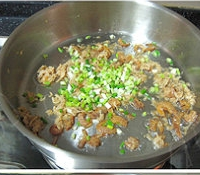 西红柿鸡蛋打卤面的做法 图解3 -->