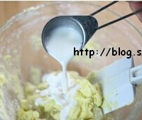香蕉巧克力碎片麦芬的做法 图解7 -->