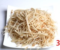 家常肉丝炒饼的做法 图解3 -->