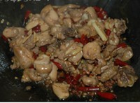 麻辣鸡块的做法 图解5 -->