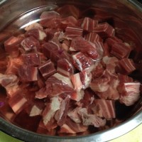 咖喱牛肉的做法 图解1 -->
