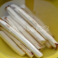山药木耳排骨汤的做法 图解3 -->