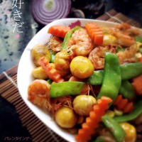 家常菜—什锦栗子虾仁的做法 图解2 -->