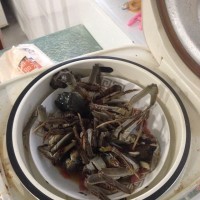 电饭煲蒸螃蟹(又简单又美味)的做法 图解2 -->