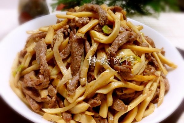 杏鲍菇黑椒牛柳的做法