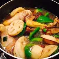 香菇藕片炖鸡腿的做法 图解9 -->