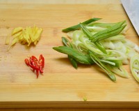 孜然葱爆羊肉的做法 图解3 -->
