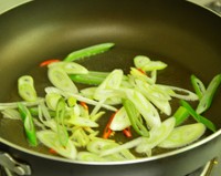 孜然葱爆羊肉的做法 图解4 -->