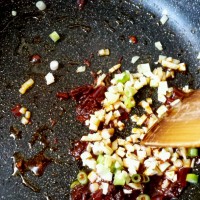 川辣双色豆腐的做法 图解4 -->