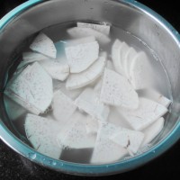家乡炒芋头的做法 图解2 -->
