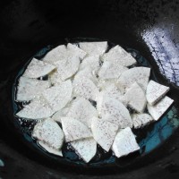 家乡炒芋头的做法 图解4 -->