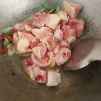 辣子鸡块的做法 图解5 -->