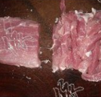 糖醋里脊肉的做法 图解1 -->