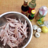 酸辣鸡爪的做法图解1