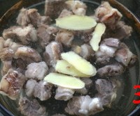 羊肉炖白萝卜的做法图解3