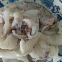 灯椒炒小鱿鱼的做法图解1