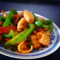 灯椒炒小鱿鱼的做法图解8