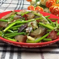 韭菜薹炒腊肉的做法图解7