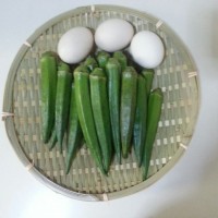 秋葵炒蛋的做法图解1