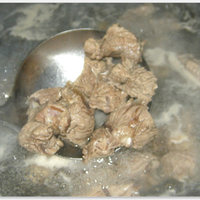 土豆炖牛肉的做法图解2