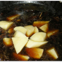 土豆炖牛肉的做法图解4
