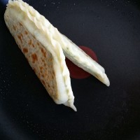 少油香软的韭菜盒子的做法图解12
