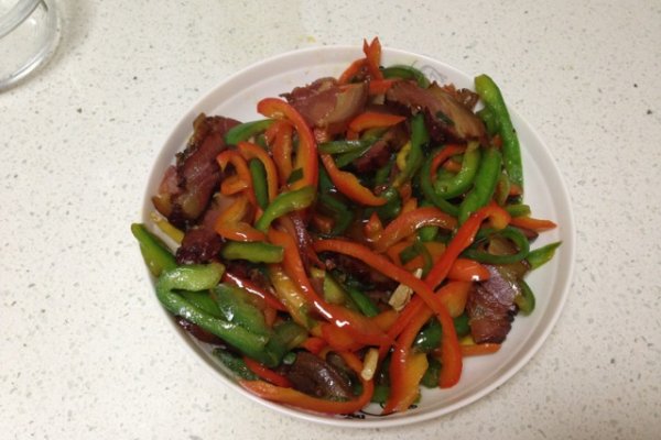 青椒炒腊肉的做法