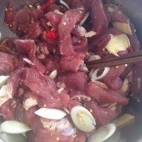 好吃的停不下来之内蒙牛肉干的做法图解1