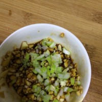 蒜蓉粉丝蒸扇贝的做法图解5