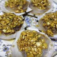 蒜蓉粉丝蒸扇贝的做法图解7