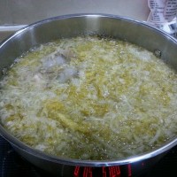棒骨炖酸菜—冬季暖身的做法图解4