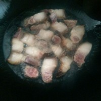 大喜大牛肉粉之咸肉炖春笋的做法图解5