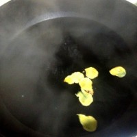 清淡鲜香肉丸汤的做法图解1