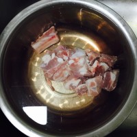 糖醋排骨的做法图解1