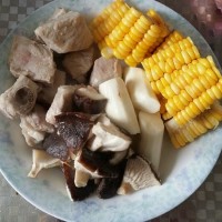宝宝辅食料理:滋补排骨汤(电炖盅做法)的做法图解1