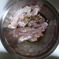蒜薹炒肉的做法图解4