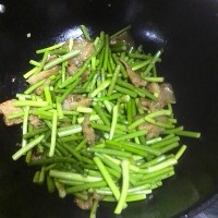 蒜薹炒肉的做法图解10