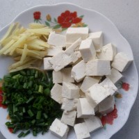 鲫鱼豆腐汤的做法图解2